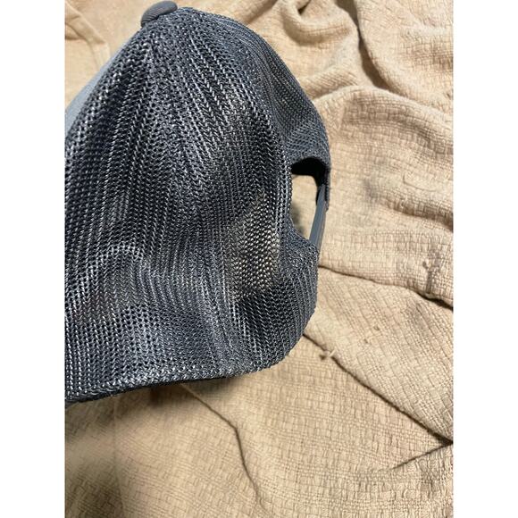 The North Face snap back gray and black trucker hat unisex one size - Picture 5 of 5